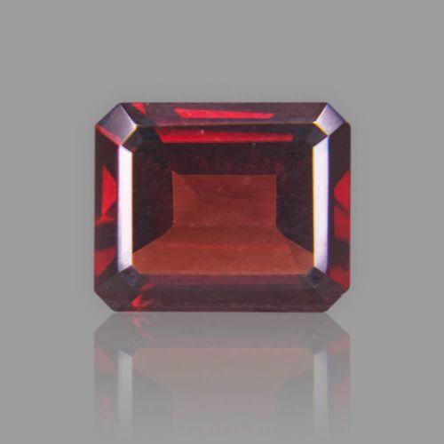 Red Garnet (Almandine, Pyrope) Gemstone - 5.32 Carat