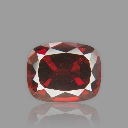 Red Garnet (Almandine-Pyrope) - 7.68 Carat