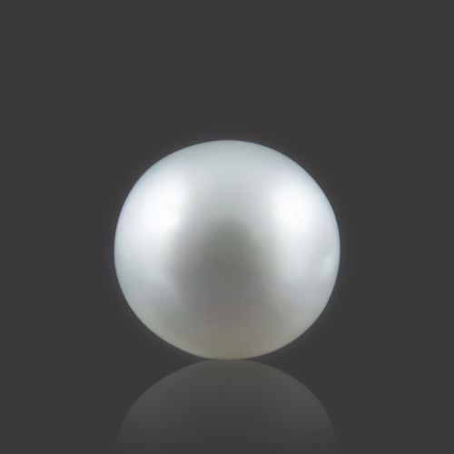 South Sea Pearl - 7.86 Carat