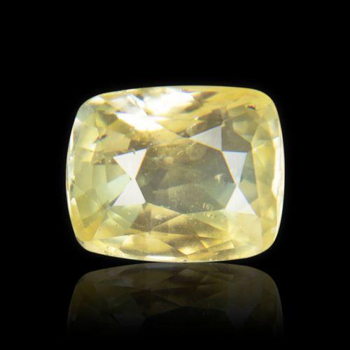 Yellow Sapphire (Pukhraj) Sri Lanka - 2.89 Carat (3.25 Ratti)