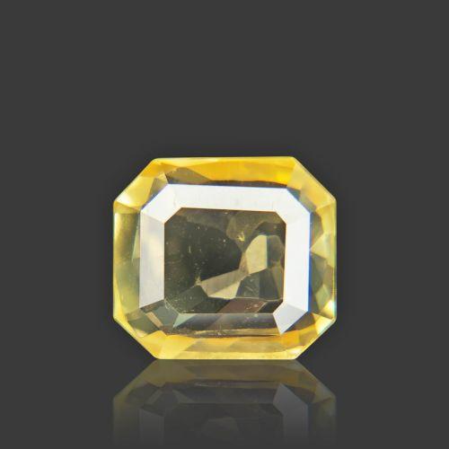 Yellow Sapphire - 3.82 Carat