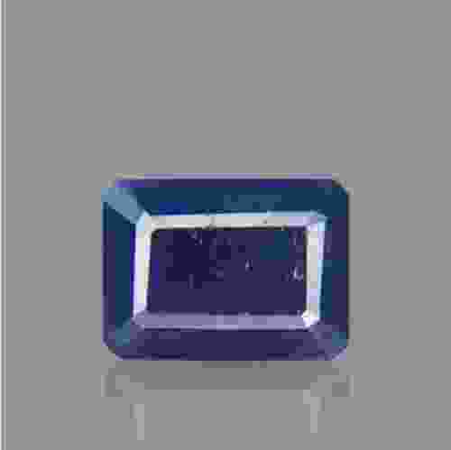 Blue Sapphire - 3.91 Carat