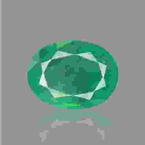 Emerald (Panna) Brazilian - 6.79 Carat (7.50 Ratti)