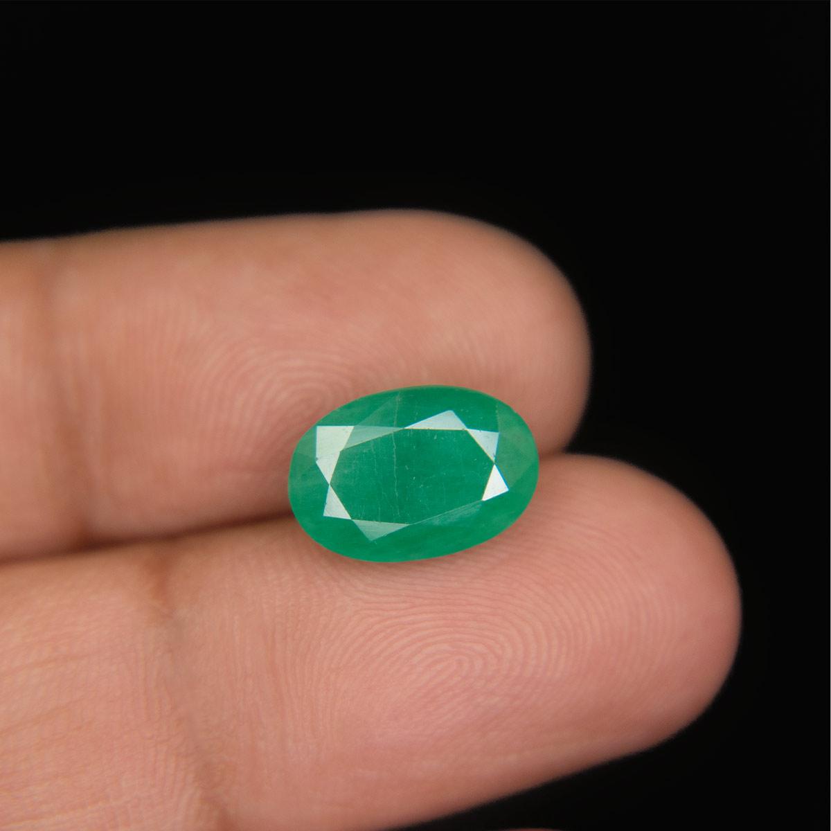 Emerald - 4.88 Carat