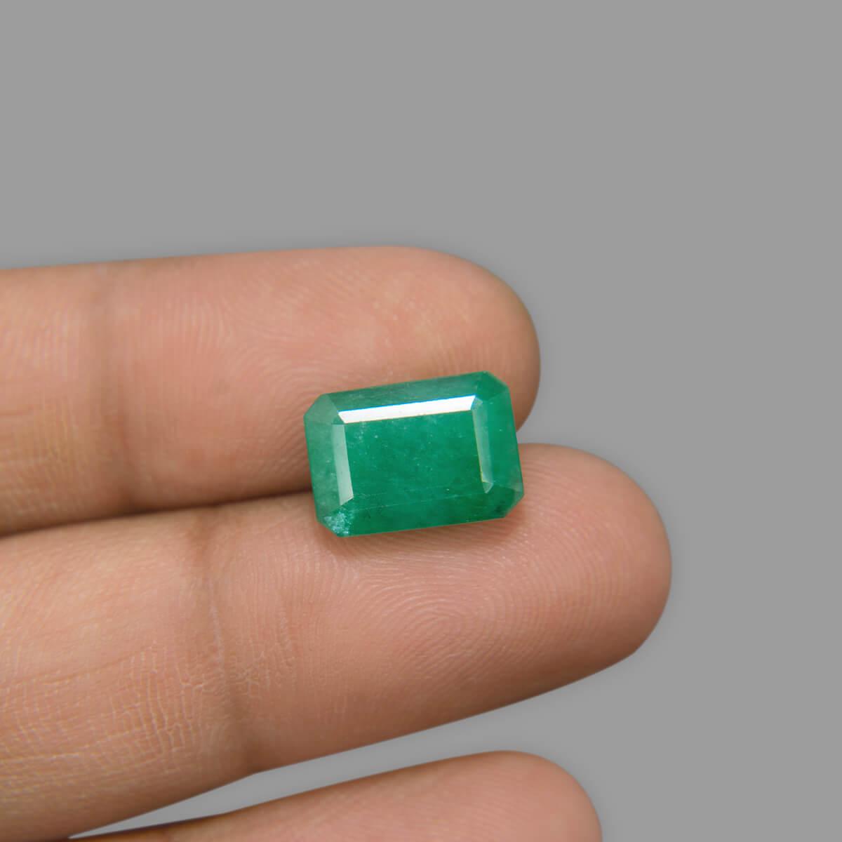 Emerald - 6.69 Carat