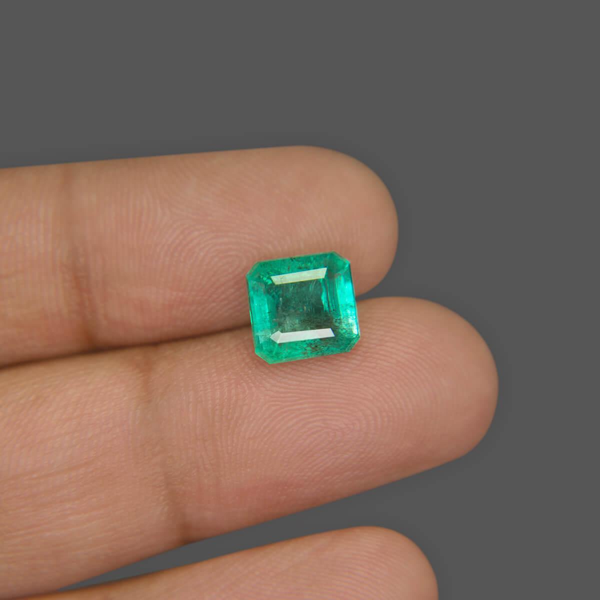 Emerald - 3.76 Carat