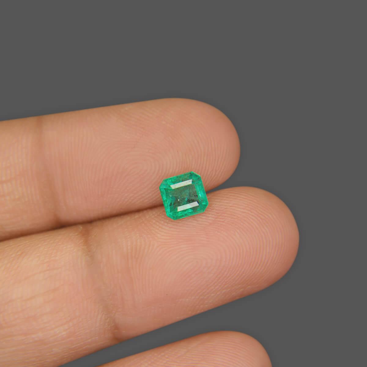 Emerald - 0.97 Carat