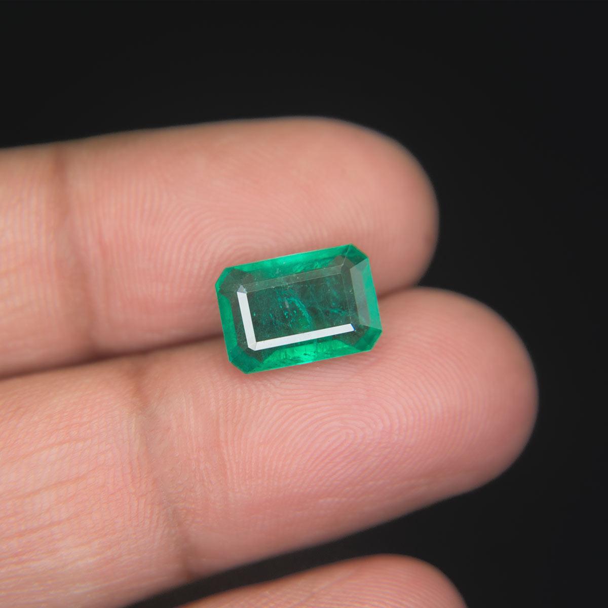 Emerald - 3.77 Carat