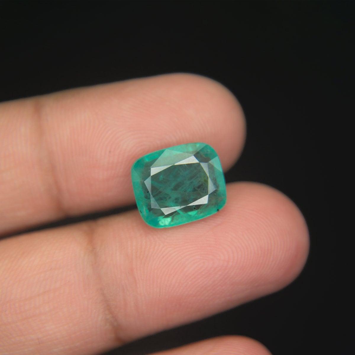 Emerald - 5.67 Carat