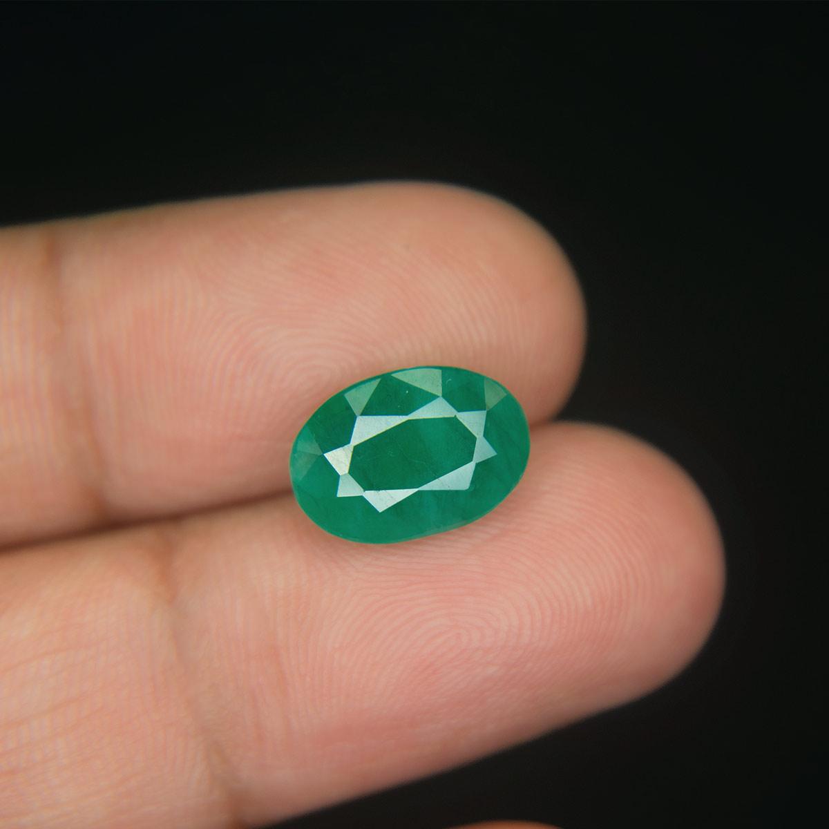 Emerald - 4.06 Carat