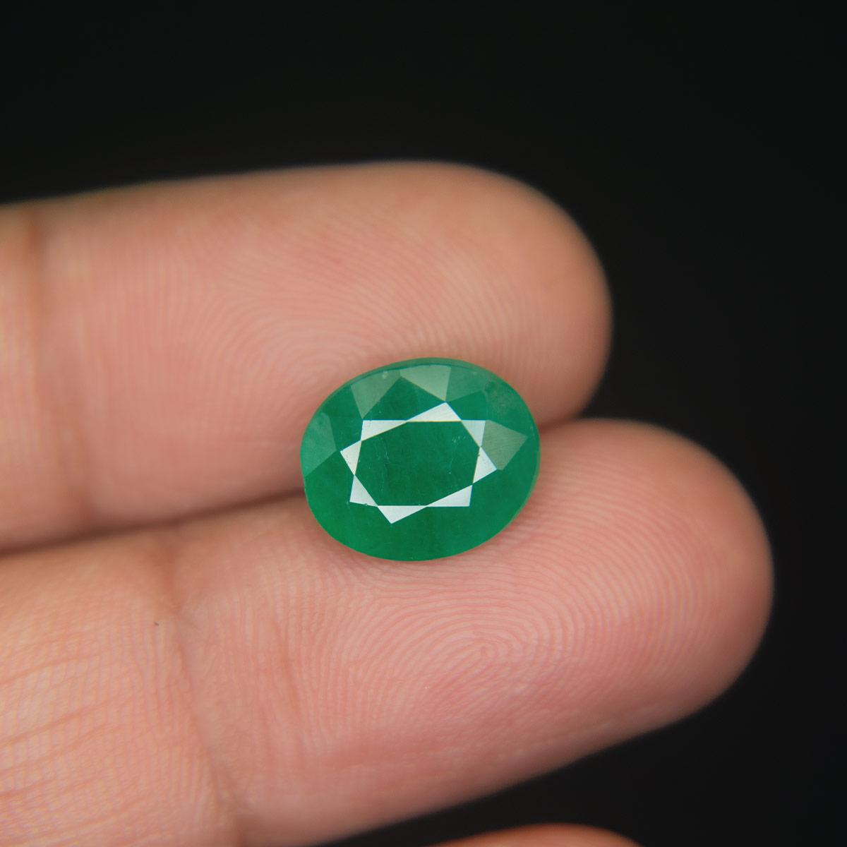 Emerald - 3.89 Carat