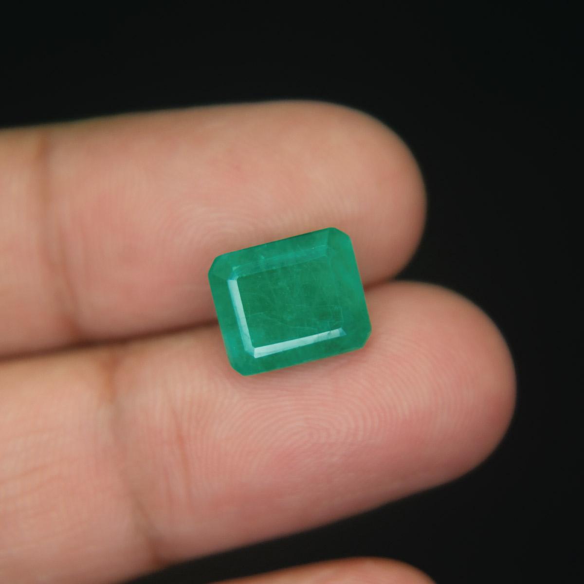 Emerald - 5.12 Carat