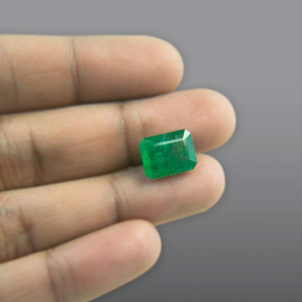 Emerald - 6.75 Carat