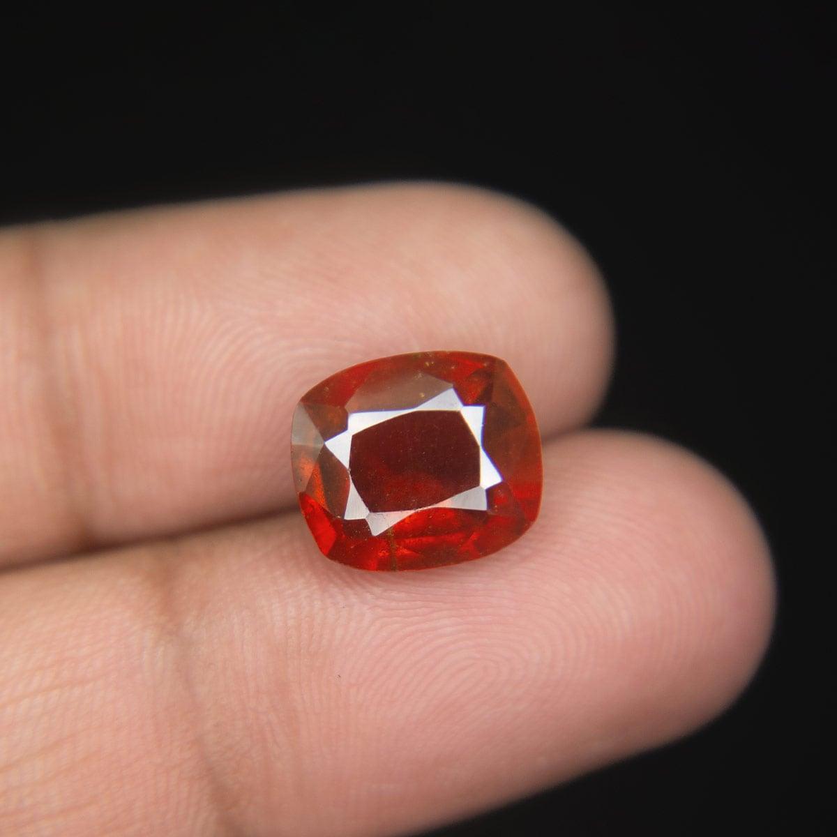 Hessonite - 6.70 Carat