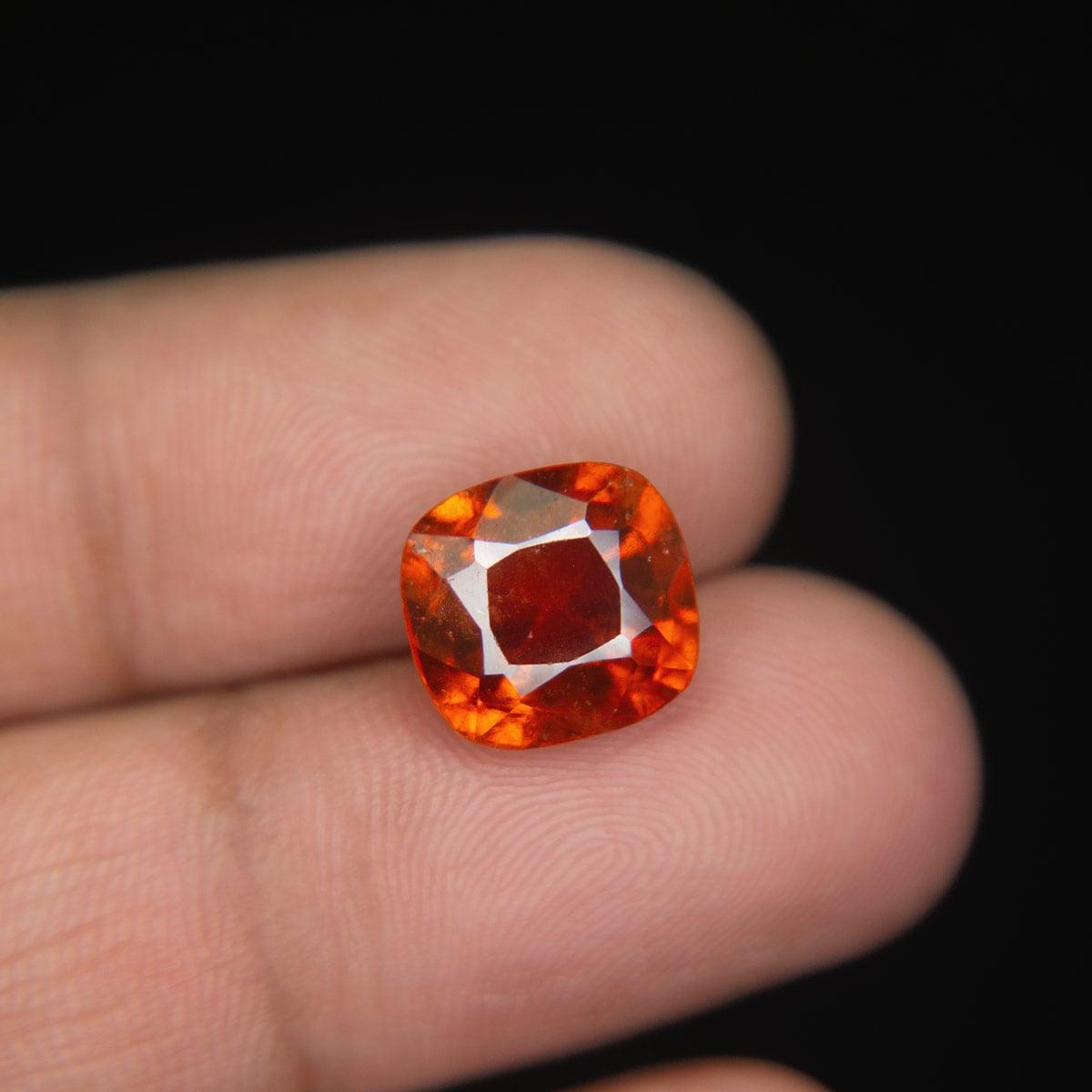 Hessonite - 7.22 Carat