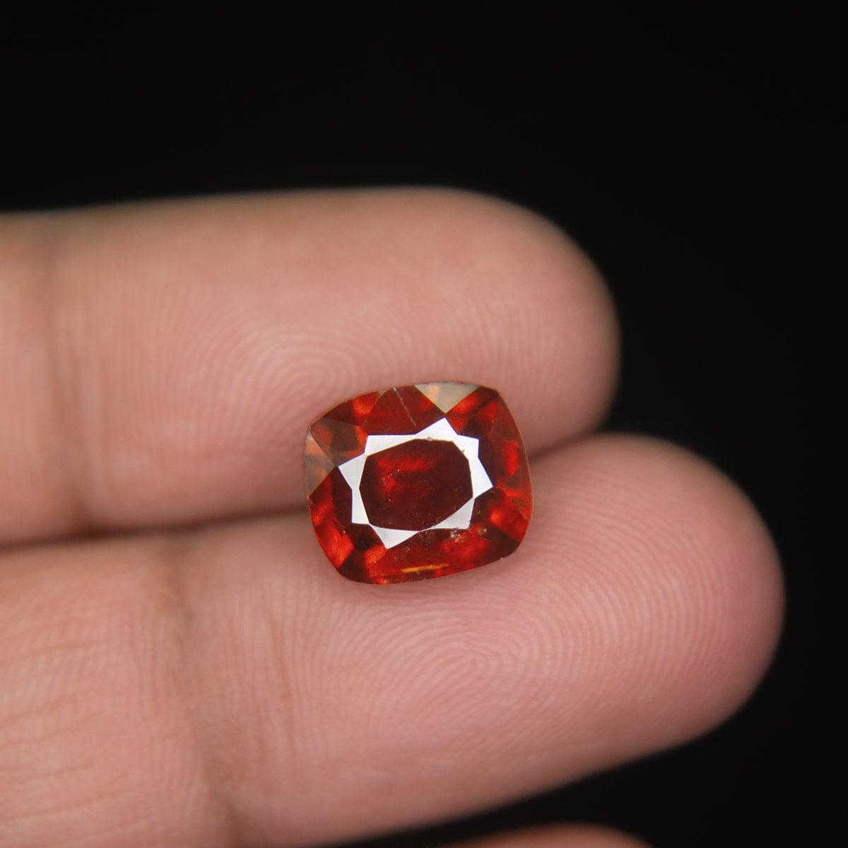 Hessonite - 5.96 Carat