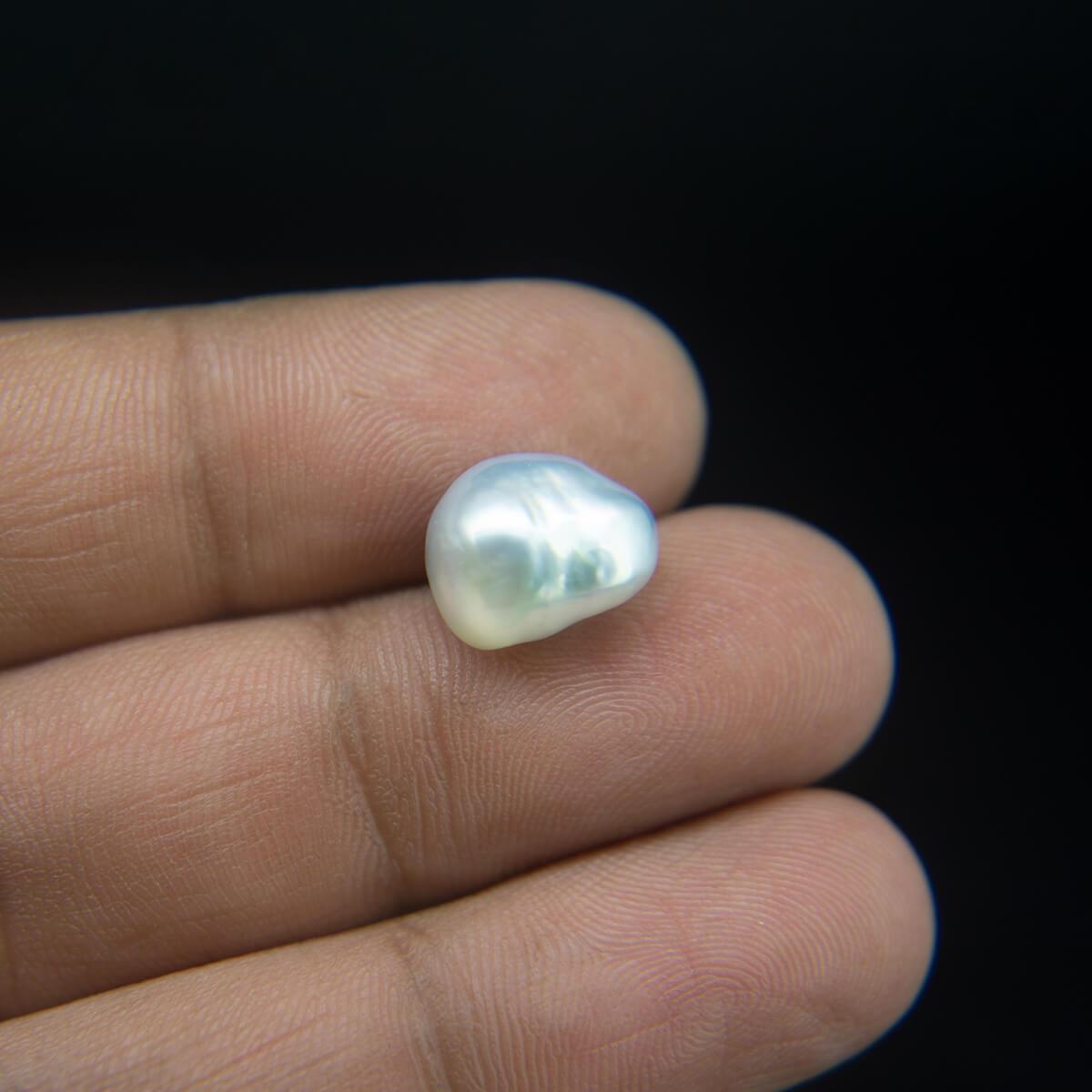 Keshi Pearl - 6.93 Carat