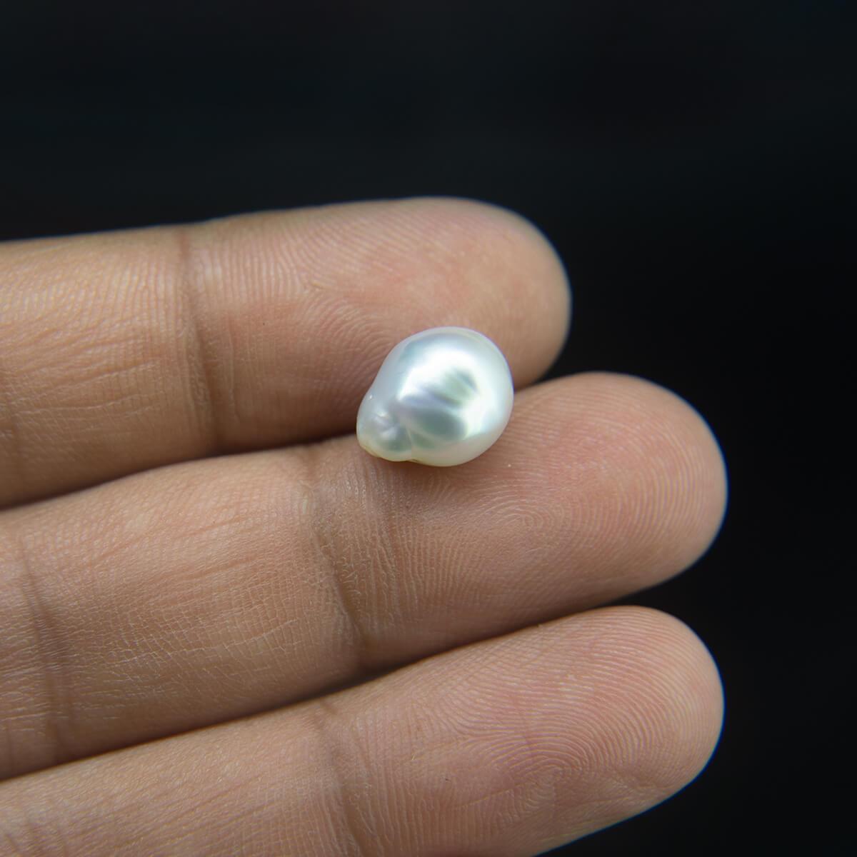Keshi Pearl - 6.68 Carat