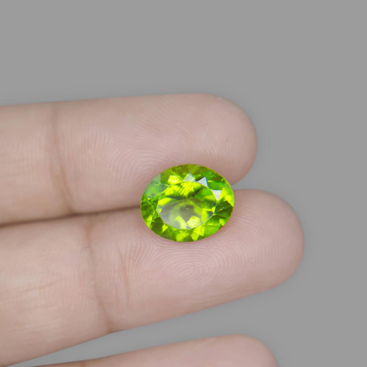 Peridot - 5.60 Carat