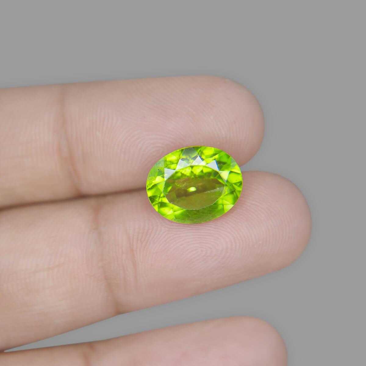 Peridot - 5.57 Carat