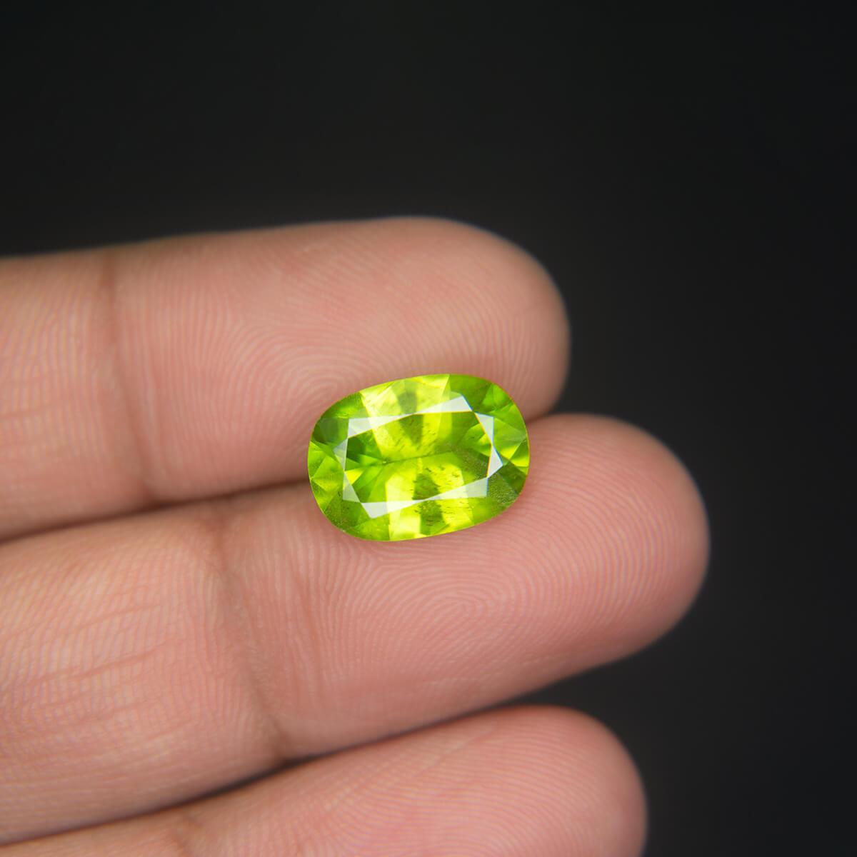 Peridot - 4.88 Carat