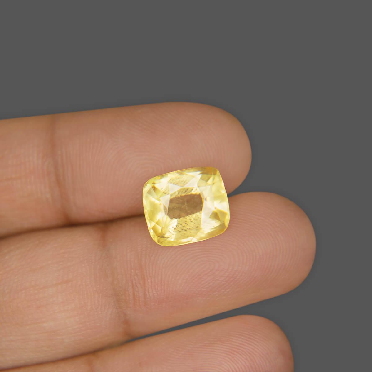 Yellow Sapphire - 6.64 Carat