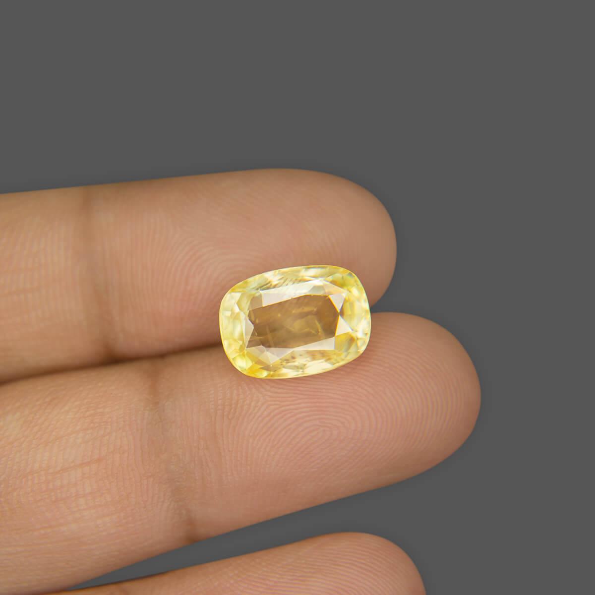 Yellow Sapphire - 7.35 Carat