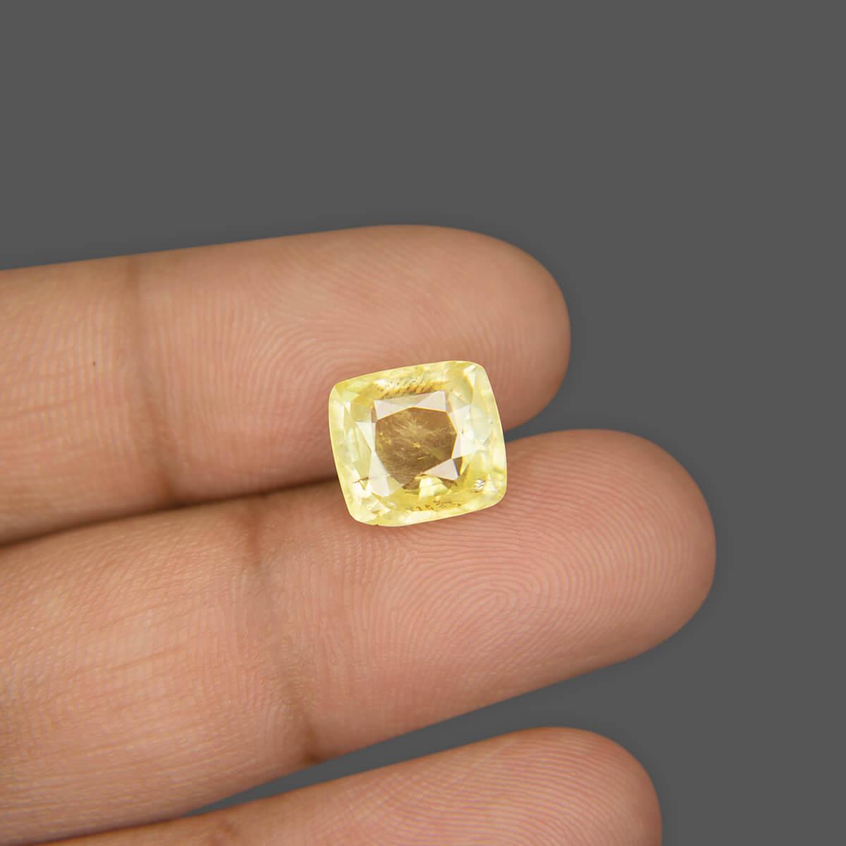 Yellow Sapphire - 5.96 Carat
