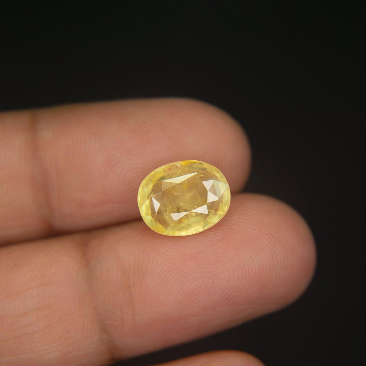 Yellow Sapphire - 5.91 Carat