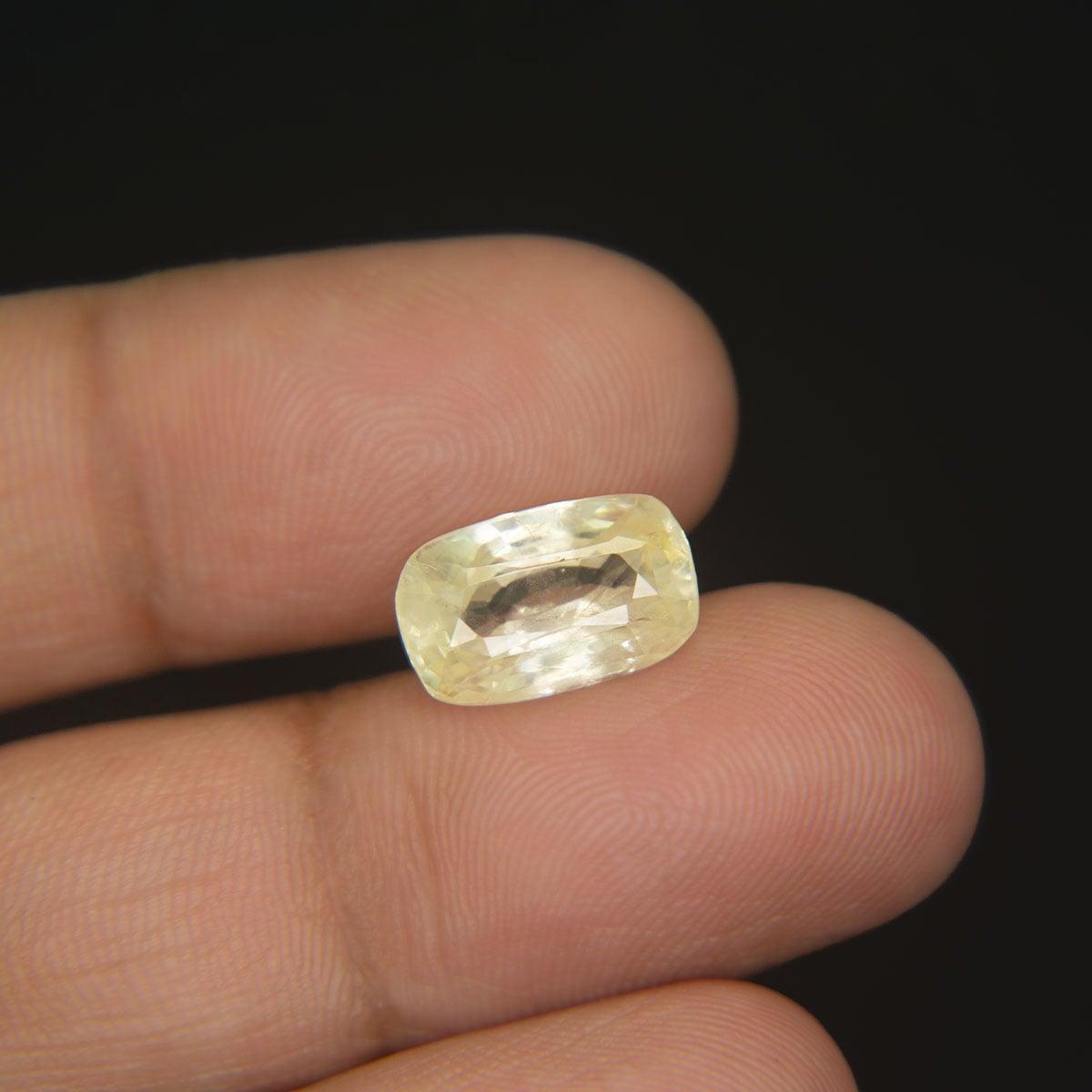 Yellow Sapphire - 6.37 Carat