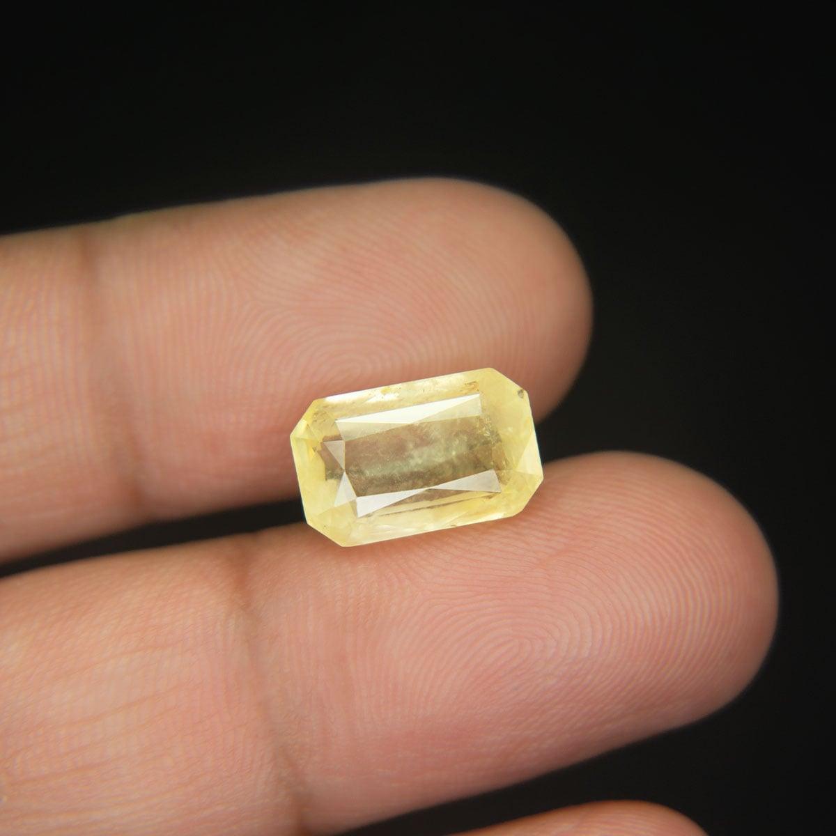 Yellow Sapphire - 8.58 Carat