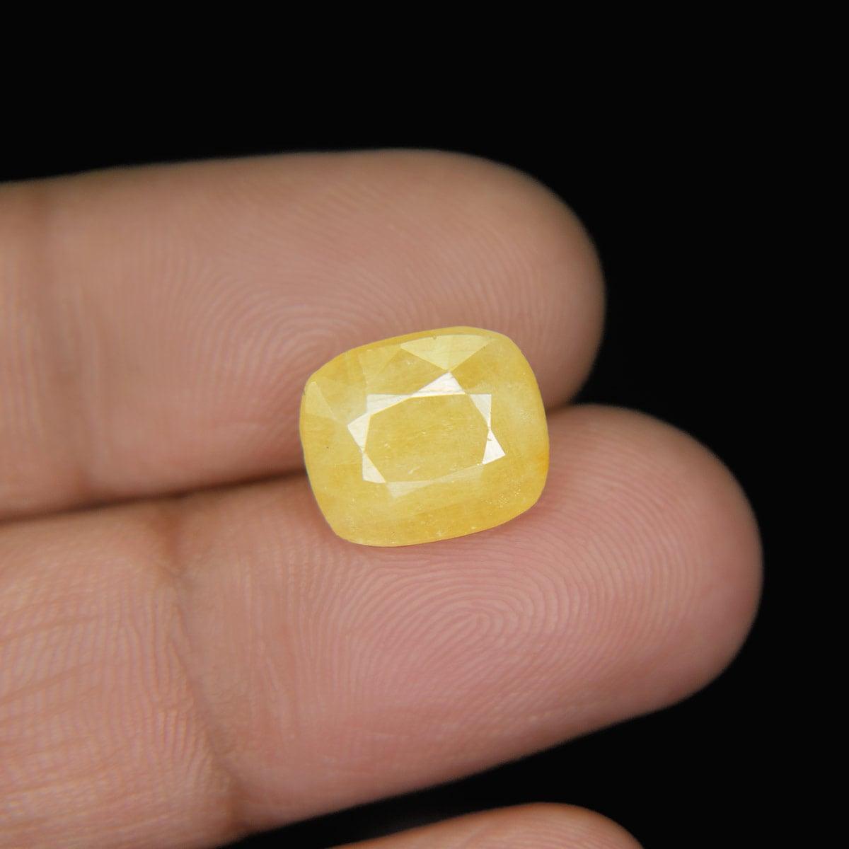 Yellow Sapphire - 7.29 Carat