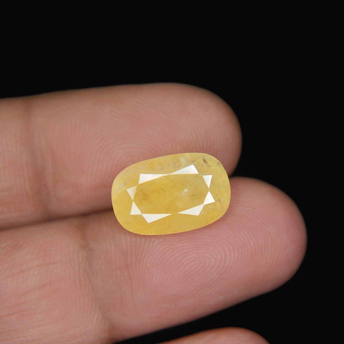 Yellow Sapphire - 8.50 Carat