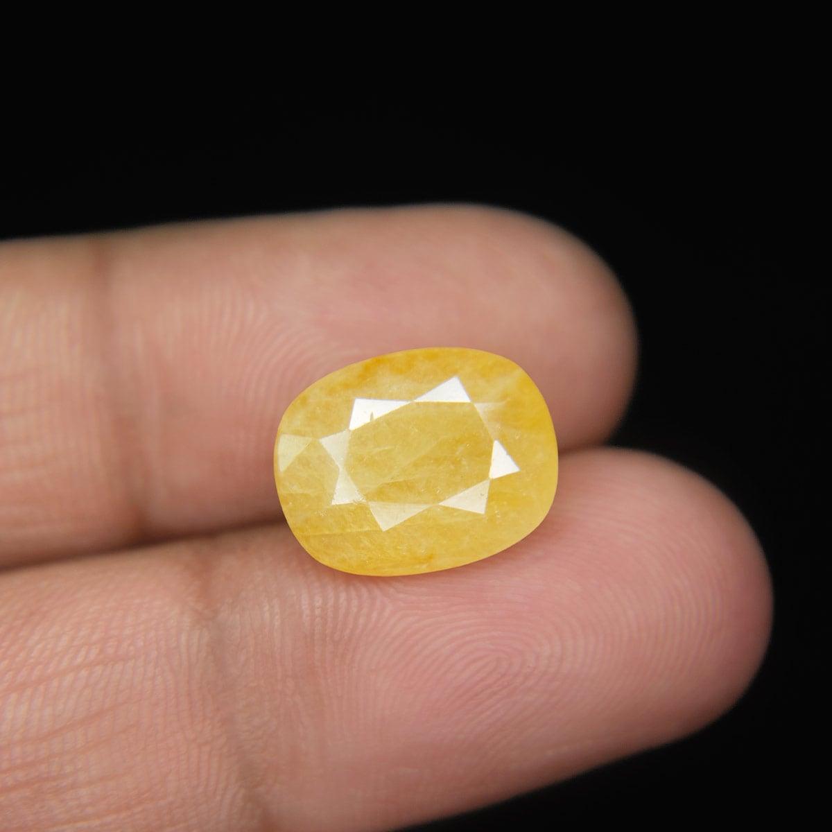 Yellow Sapphire - 9.97 Carat