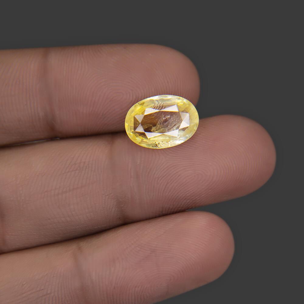 Yellow Sapphire - 5.69 Carat