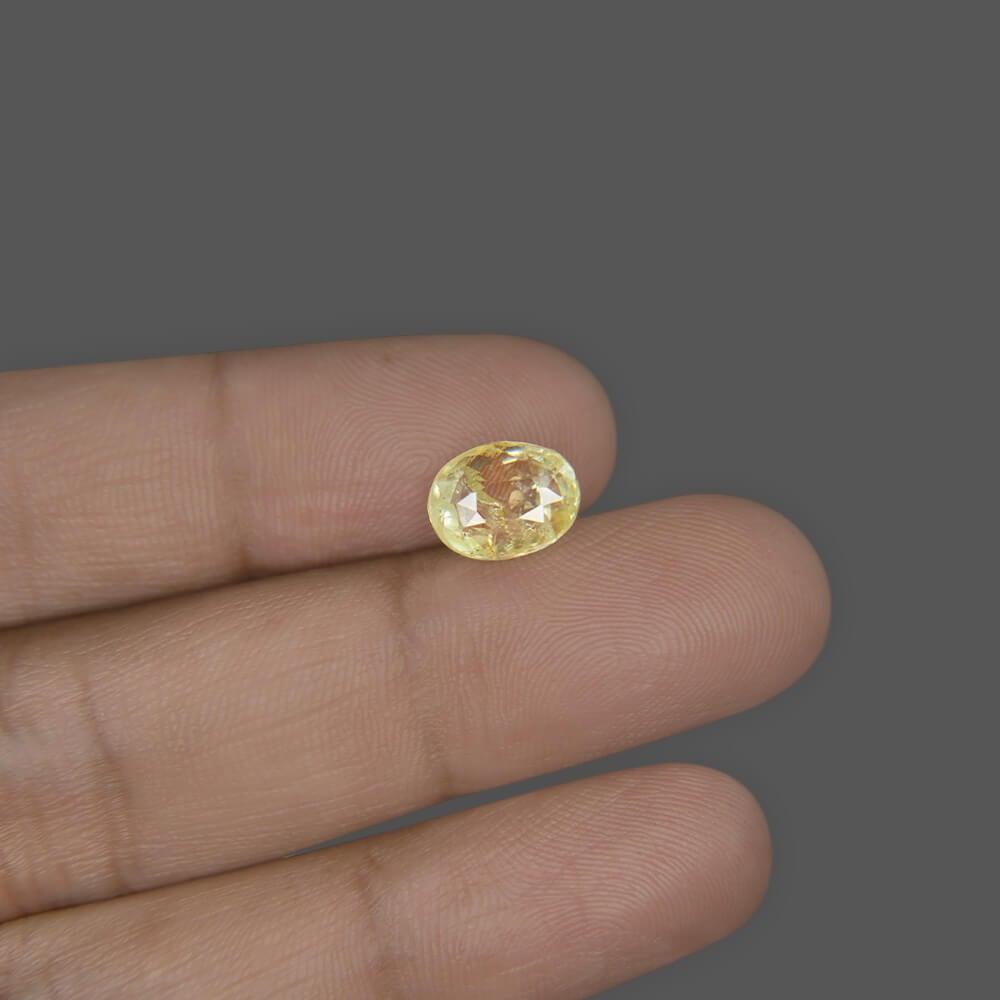 Yellow Sapphire - 4.65 Carat