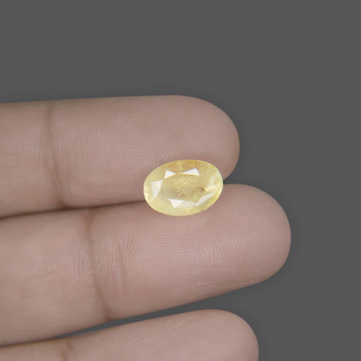 Yellow Sapphire - 5.18 Carat