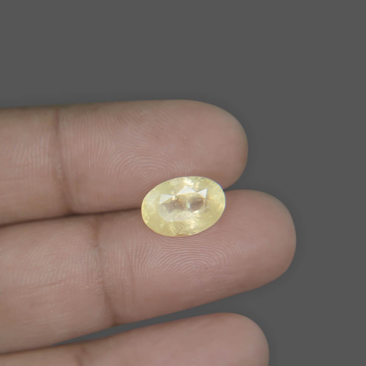 Yellow Sapphire - 5.25 Carat