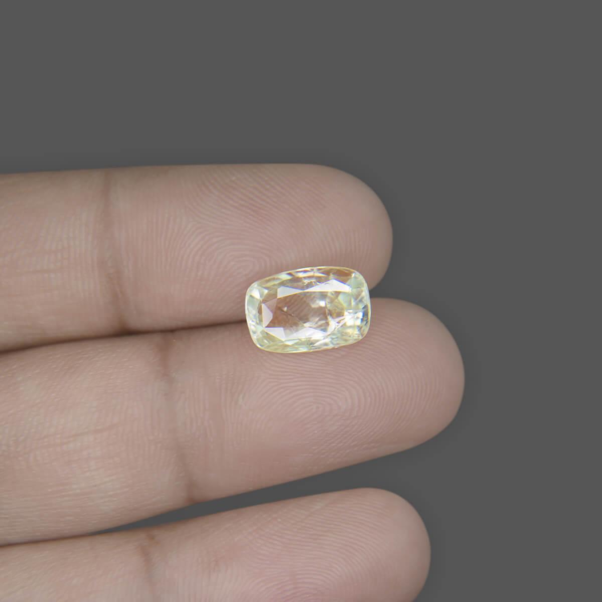 Yellow Sapphire - 5.09 Carat