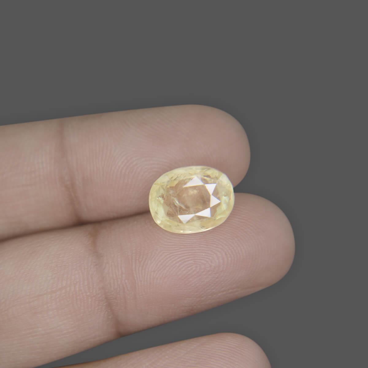 Yellow Sapphire - 7.91 Carat