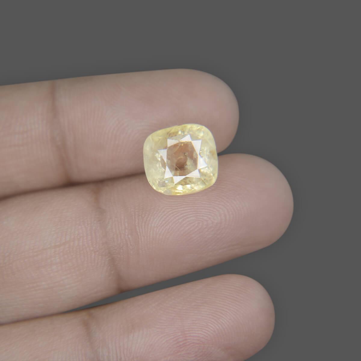 Yellow Sapphire - 8.13 Carat