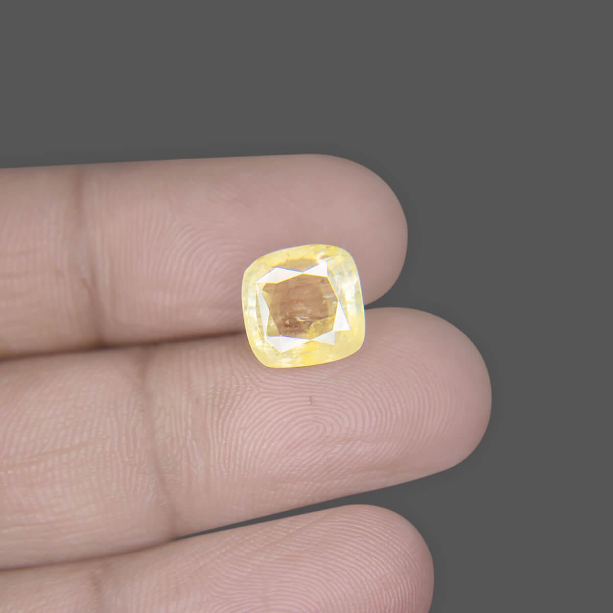 Yellow Sapphire - 5.92 Carat