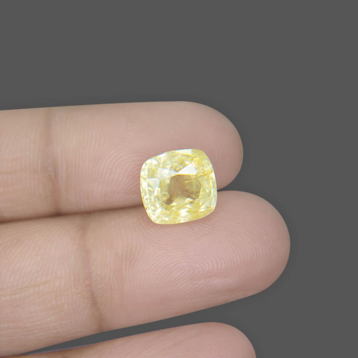 Yellow Sapphire - 5.73 Carat