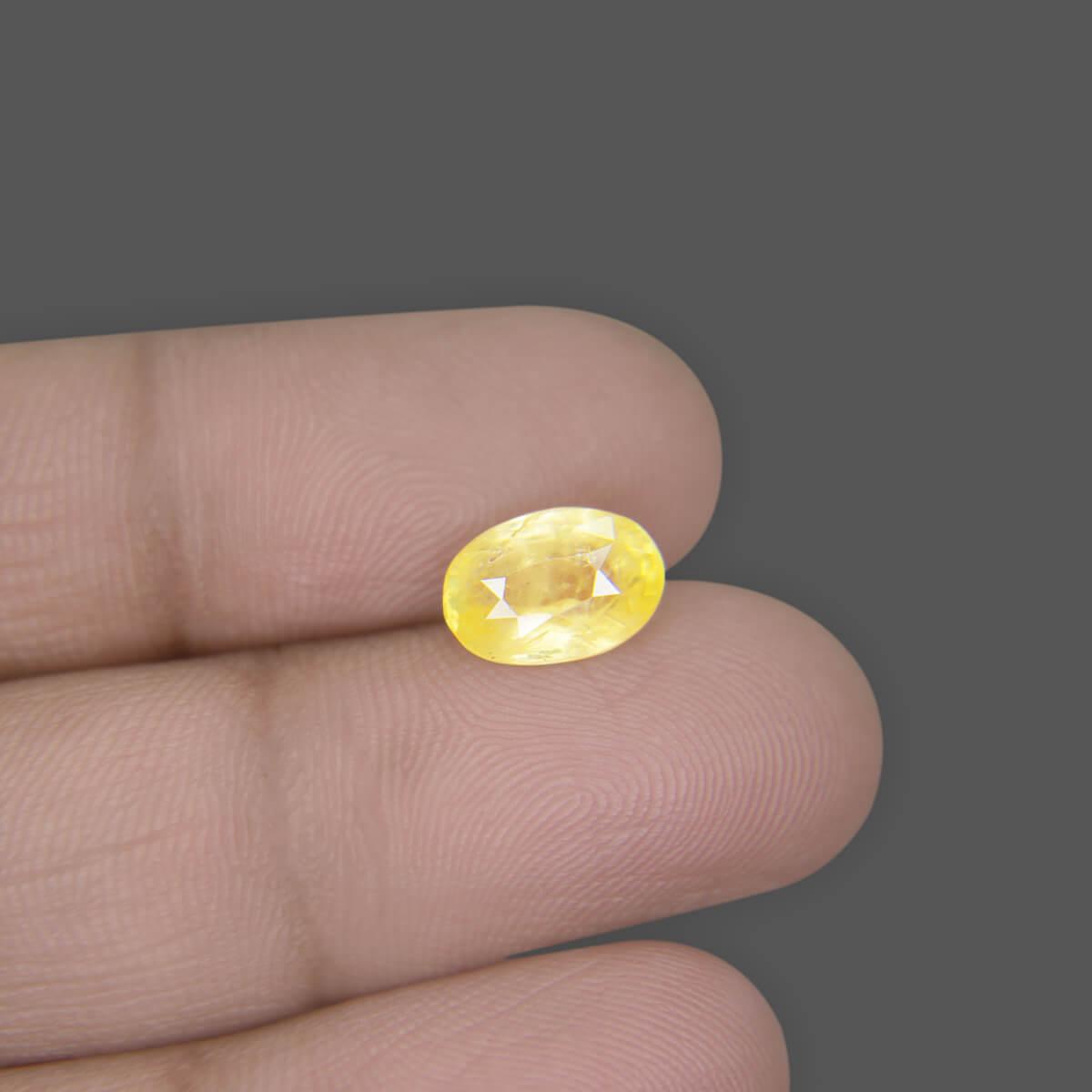 Yellow Sapphire - 4.00 Carat