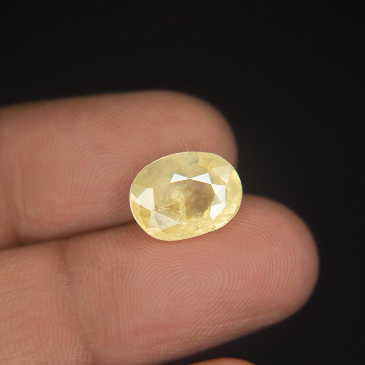 Yellow Sapphire - 6.39 Carat