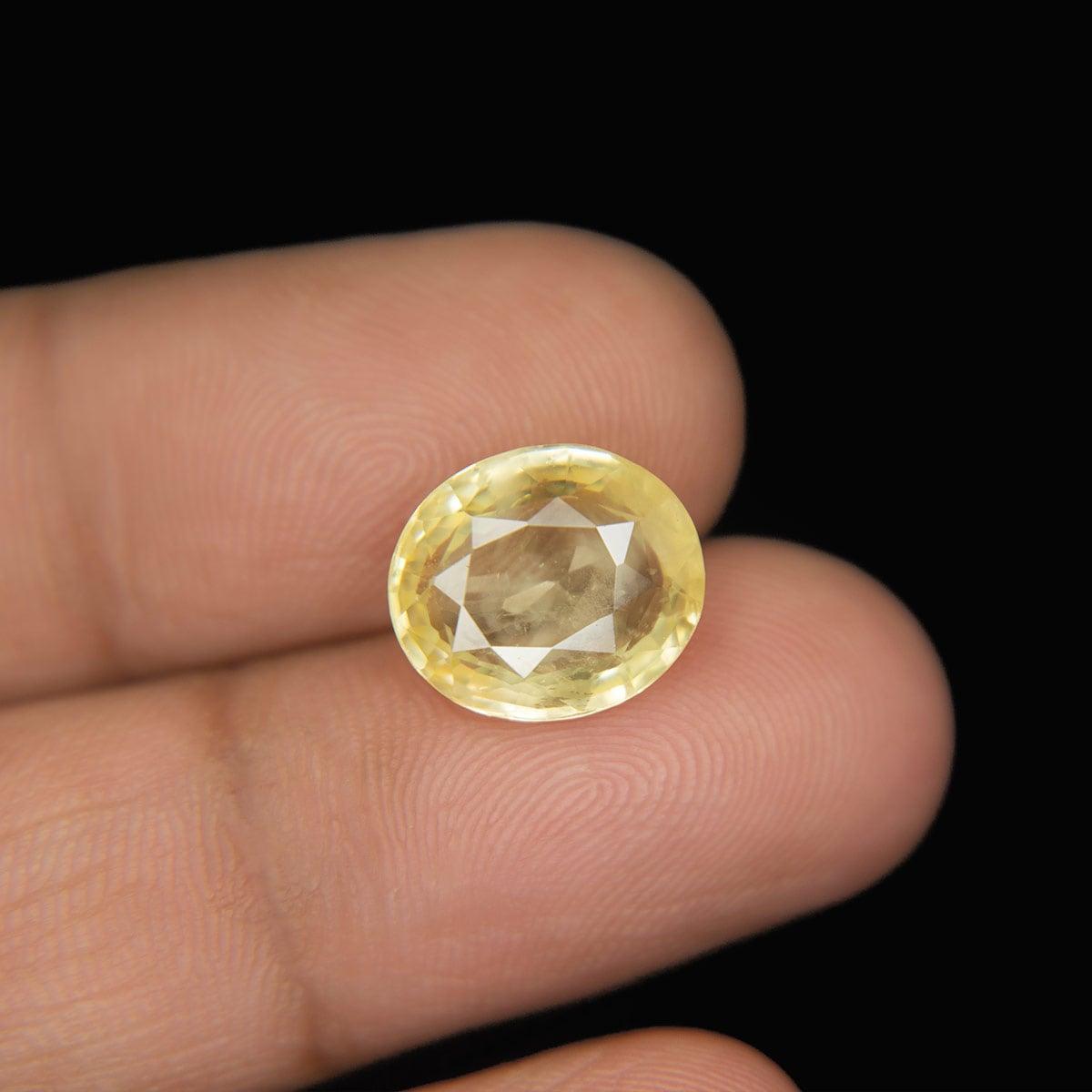 Yellow Sapphire - 7.65 Carat
