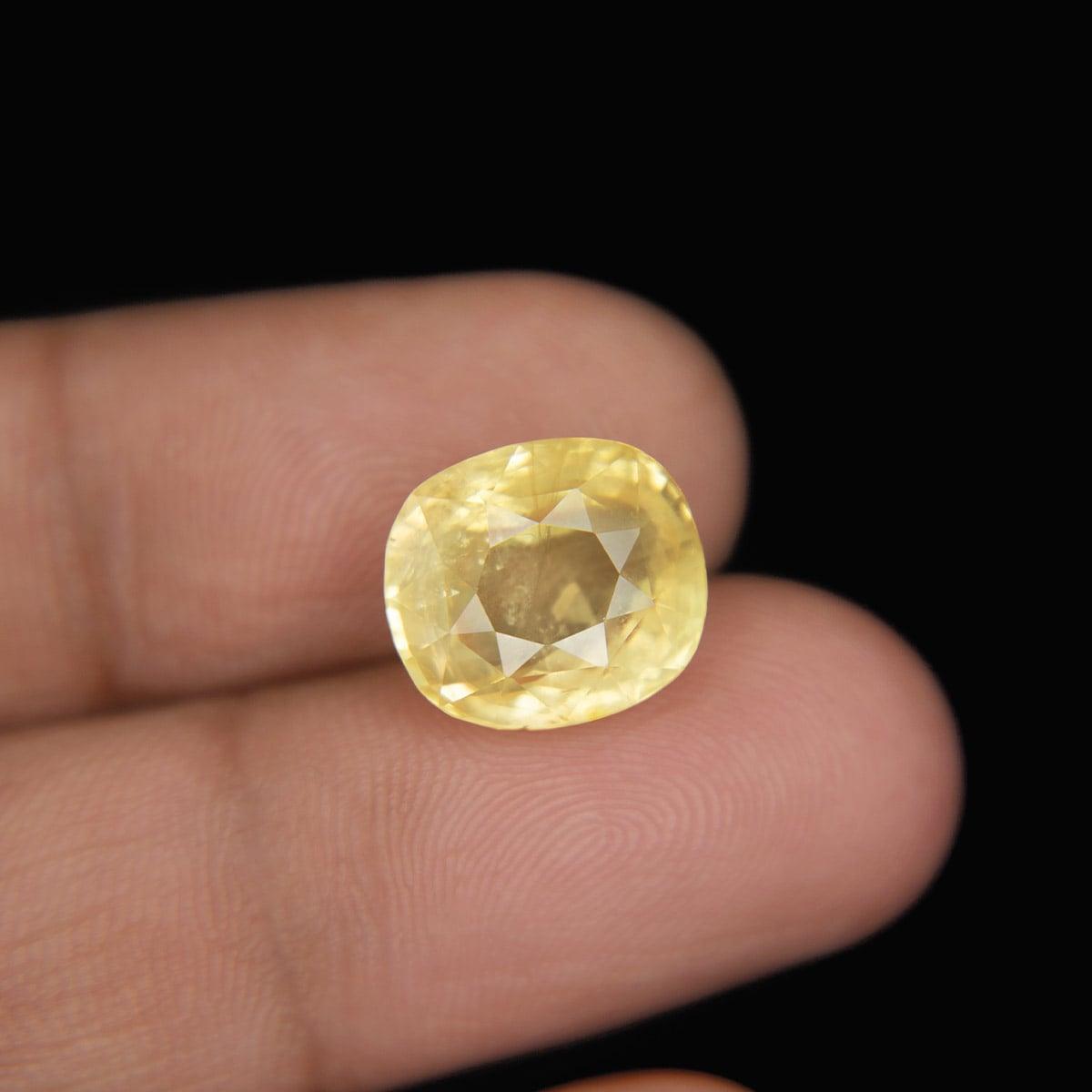 Yellow Sapphire - 10.01 Carat