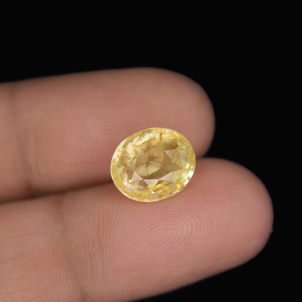 Yellow Sapphire - 8.08 Carat