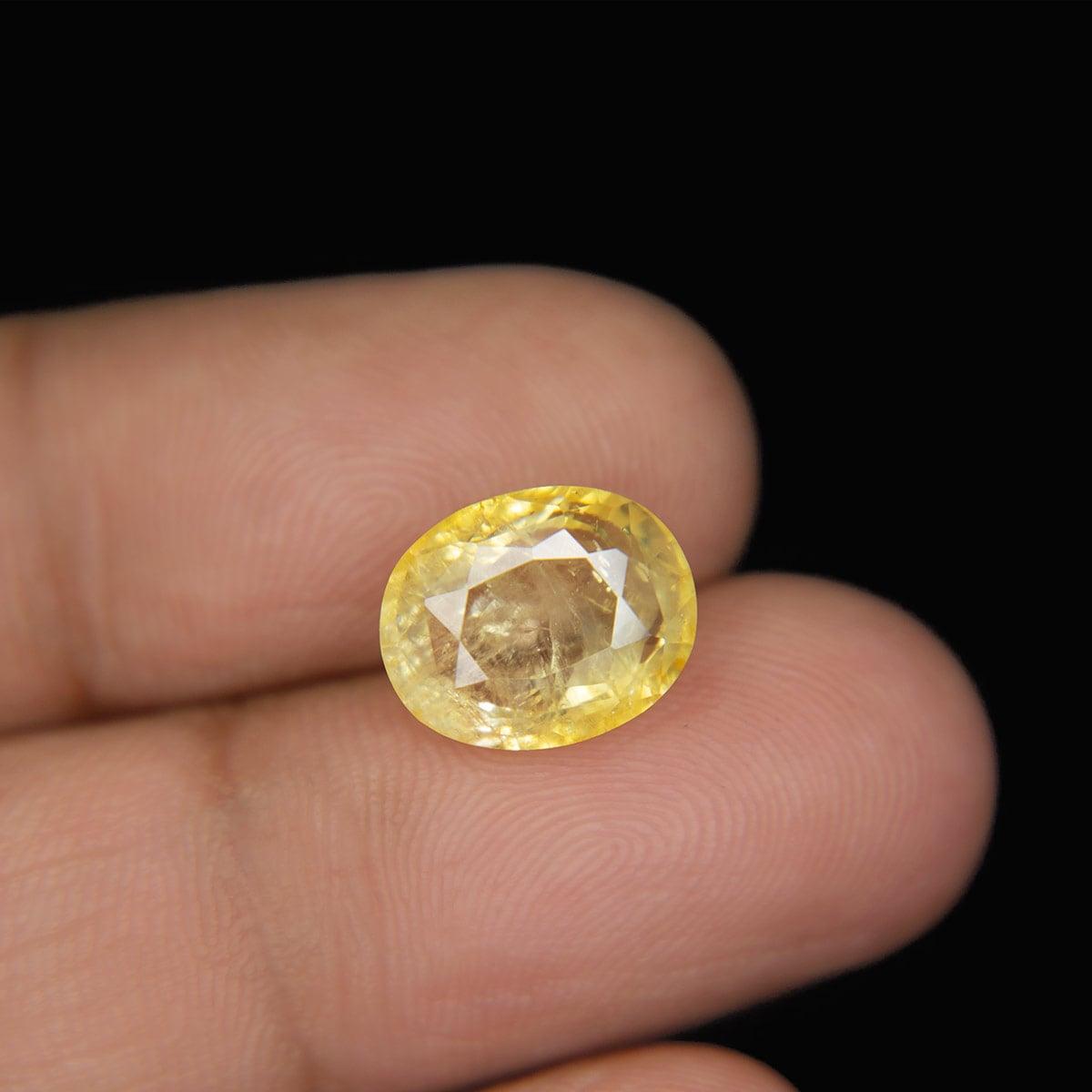 Yellow Sapphire - 7.52 Carat