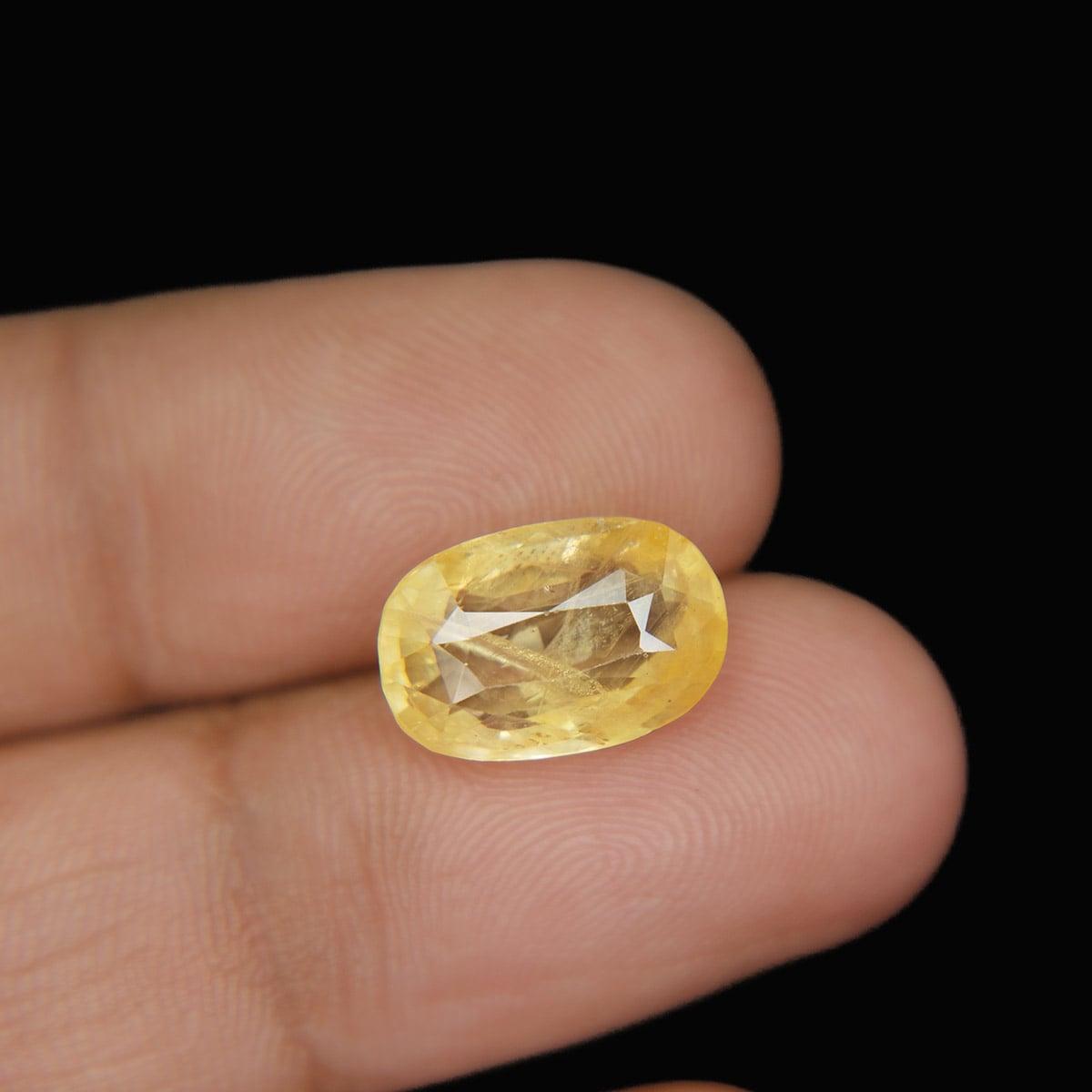 Yellow Sapphire - 7.51 Carat